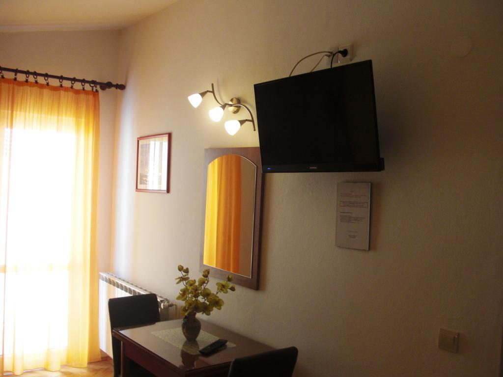 House Jelena Hotel Млини Стая снимка