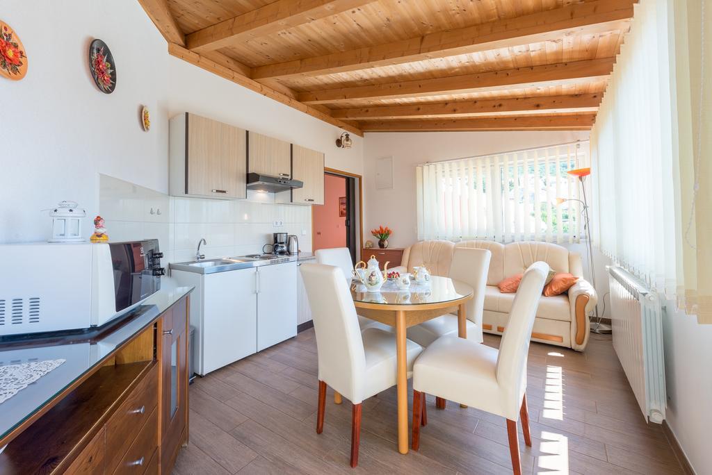 House Jelena Hotel Млини Екстериор снимка