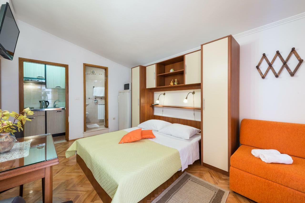 House Jelena Hotel Млини Екстериор снимка