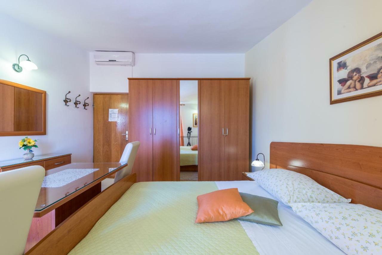 House Jelena Hotel Млини Екстериор снимка