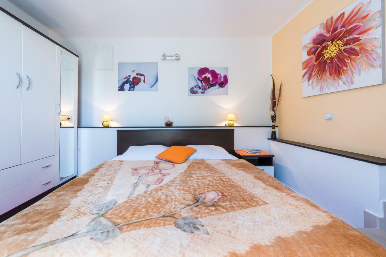 House Jelena Hotel Млини Екстериор снимка