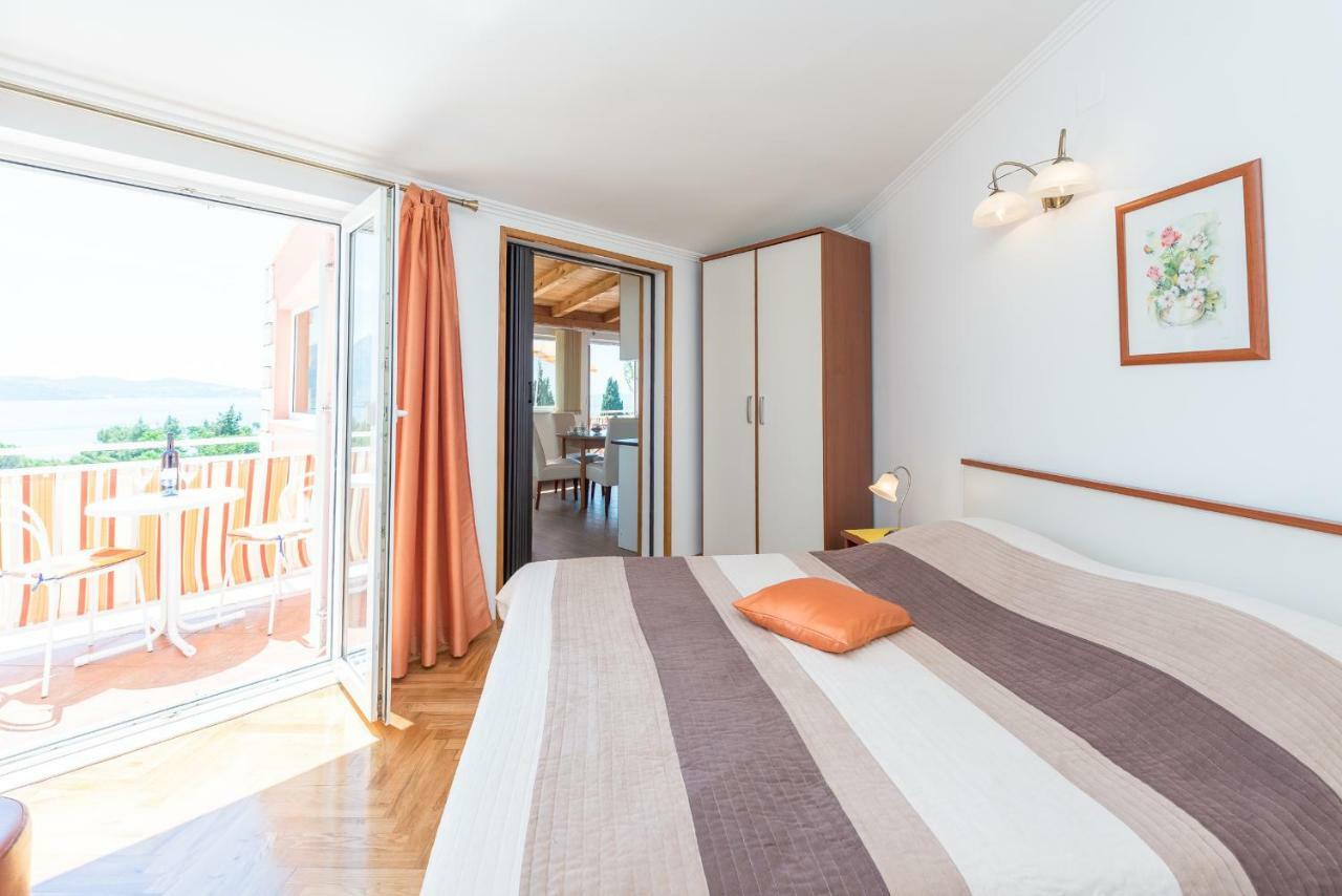 House Jelena Hotel Млини Екстериор снимка